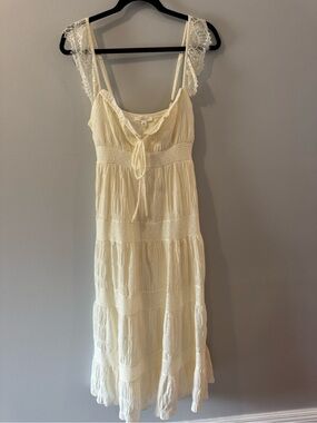 Kirious Los Angeles Women’s Cream Lace Embroidery Midi Dress Size M